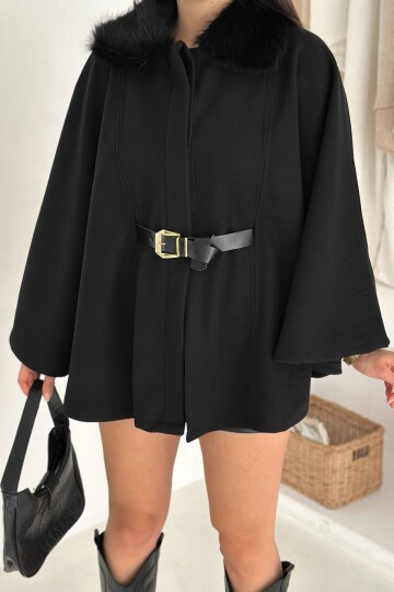 Düğmeli Kemer Detaylı Suni Kürk Yaka Panço