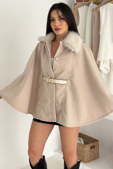 Düğmeli Kemer Detaylı Suni Kürk Yaka Panço