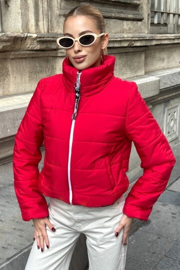 Fermuar Detaylı Kısa Şişme Mont