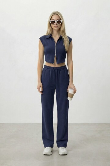 Fermuarlı Crop Hırka Ve Lastikli Eşofman Takımı