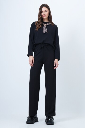 Fular Detaylı Sweatshirt Ve Beli Lastikli Geniş Paça Eşofman Takım