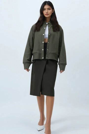 Hakim Yaka Yumuşak Dokulu Çift Cepli Ceket