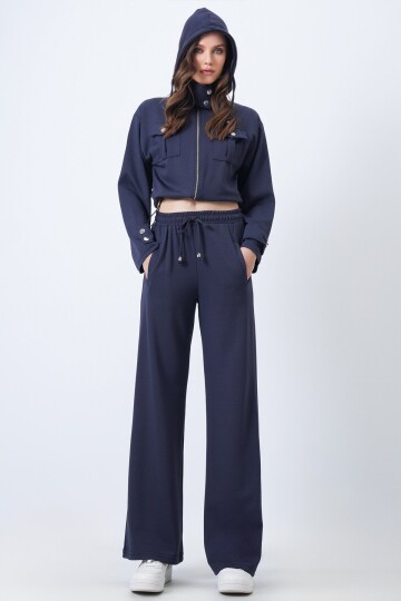 Kapüşonlu Çift Cepli Ceket ve Beli Lastikli Pantolon Takım