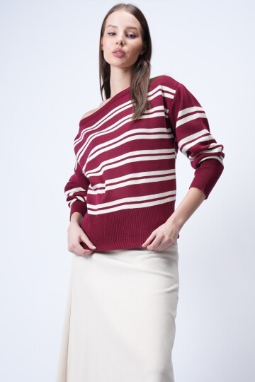 Bordo Kayık Yaka Çizgili Triko