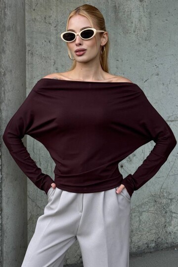 Kayık Yaka Uzun Kollu Basic Bluz
