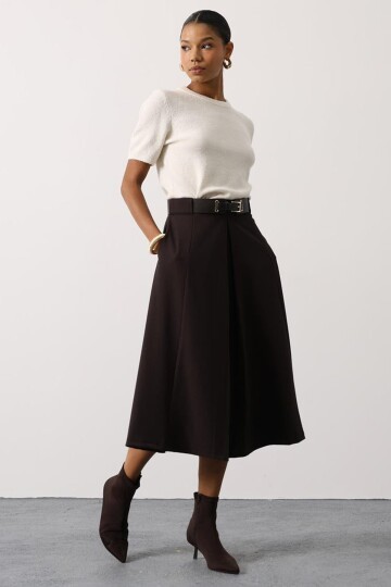 Kemerli Çift Cepli Pileli Midi Boy Etek