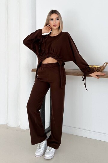 Kol Ve Beli Büzgü Detaylı Bluz Ve Geniş Paça Pantolon Takım