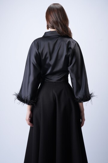 Siyah Kruvaze Püsküllü Bluz