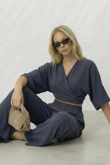 Kruvaze Yaka Bluz Ve Pantolon Takım