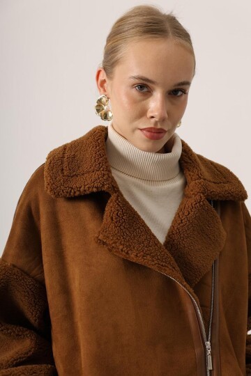 Kruvaze Yaka Femruarlı Çift Cepli Yünlü Celet