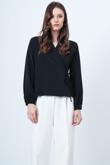 Kruvaze Yaka Yandan Bağlamalı Bluz