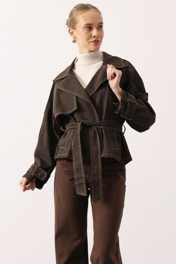 Kuşak Bağlamalı Astarlı Yıkamalı Denim Ceket