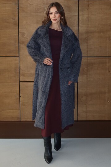 Kuşaklı Oversize Tüylü Şal Yaka Peluş Dokulu Uzun Kaban