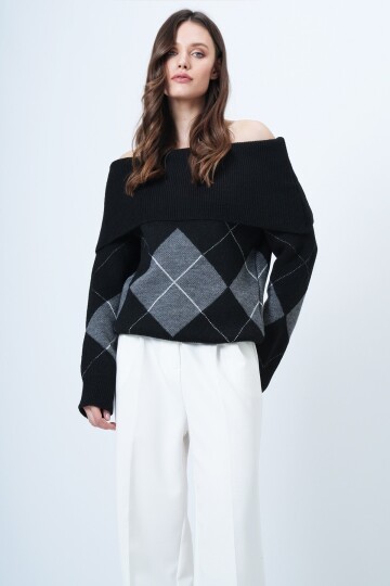 Madonna Yaka Baklava Desenli Triko Kazak