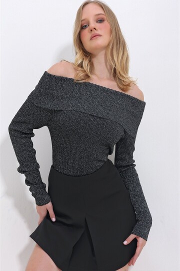 Madonna Yaka Simli Kazak