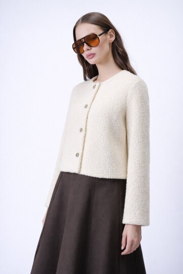 Önü Düğmeli Tüylü Ceket