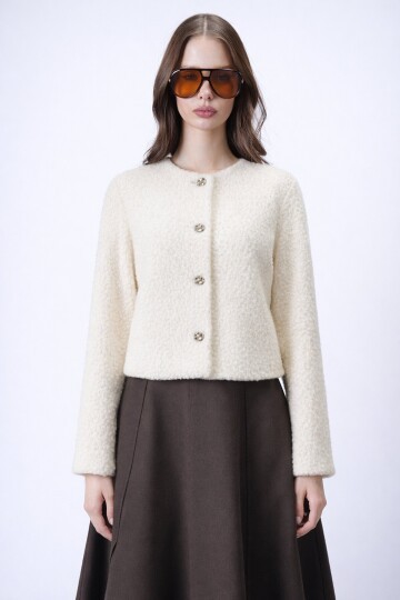 Önü Düğmeli Tüylü Ceket