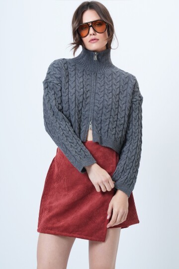 Örgü Desenli Fermuarlı Triko Hırka