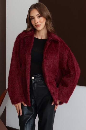 Oversize Geniş Yaka Düğmeli Peluş Dokulu Kısa Kaban
