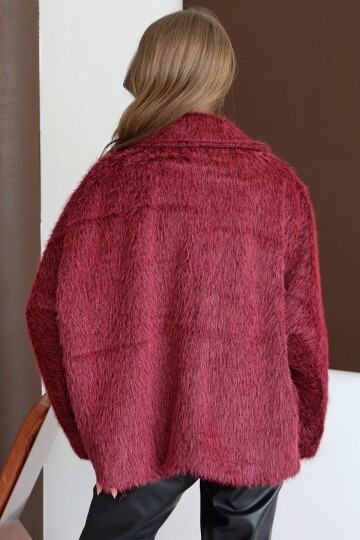 Oversize Geniş Yaka Düğmeli Peluş Dokulu Kısa Kaban