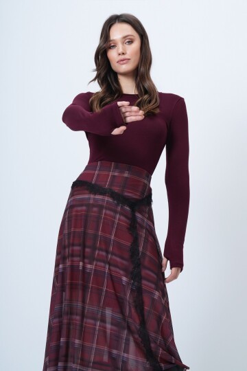 Parmak Detaylı Bisiklet Yaka Basic Bluz