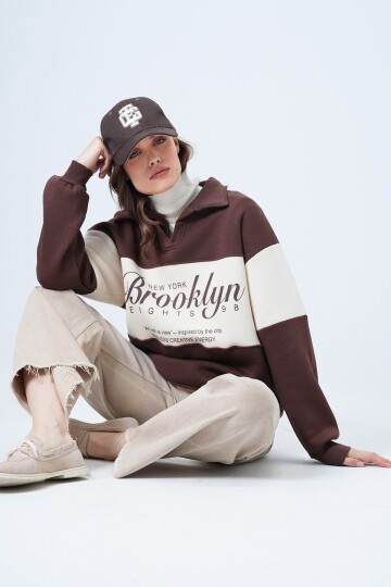 Polo Yaka Baskılı Sweatshirt