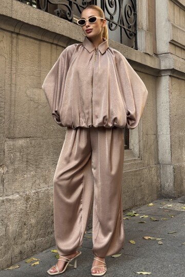 Polo Yaka Yarasa Kol Fermuar Kapamalı Ceket Ve Beli Lastlikli Pantolon Salaş Takım