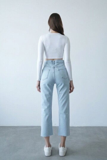 Açık Mavi Püsküllü Düz Paça Jean
