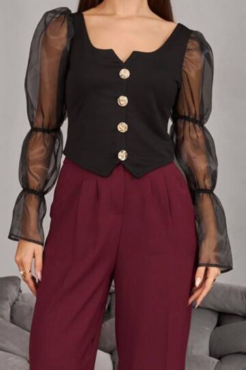 Şifon Kollu Düğmeli Kare Yaka Bluz