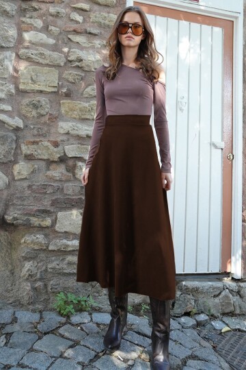 Süet Dokulu Geniş Kesim Midi Etek