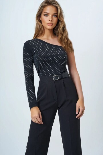 Taş İşlemeli Tek Omuz Crop Bluz