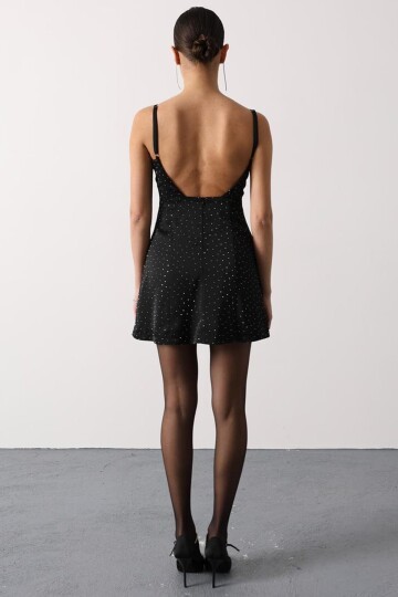 Taşlı İp Askılı Sırt Dekolteli Mini Boy Saten Elbise