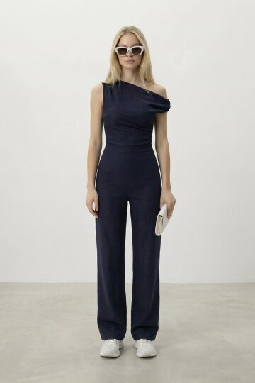 Tek Omuz Düz Kesim Bluz Ve Pantolon Takım