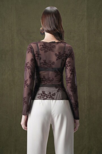 Kahverengi Transparan İşlemeli Bluz