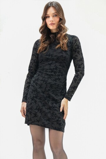 Tül Detaylı Dik Yaka Kadife Mini Elbise