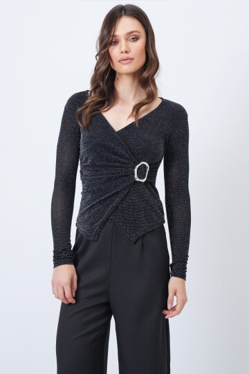 Tül Detaylı Simli Tokalı V Yaka Bluz