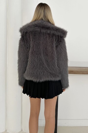 Uzun Tüylü Kürk Mont