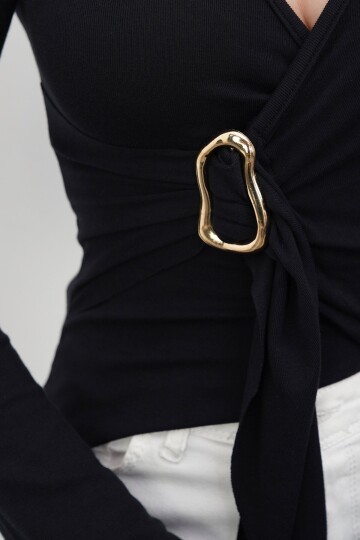 V Yaka Gold Aksesuarlı Ottaban Bluz