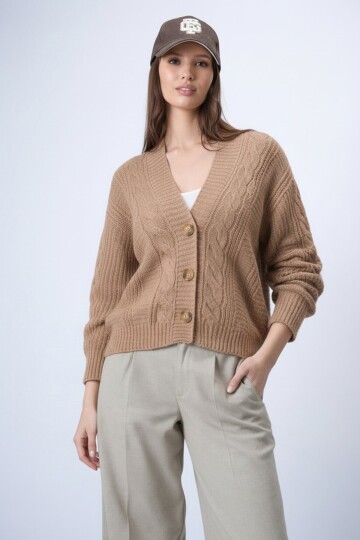 V Yaka Saç Örgü Desenli Balon Kol Triko Hırka