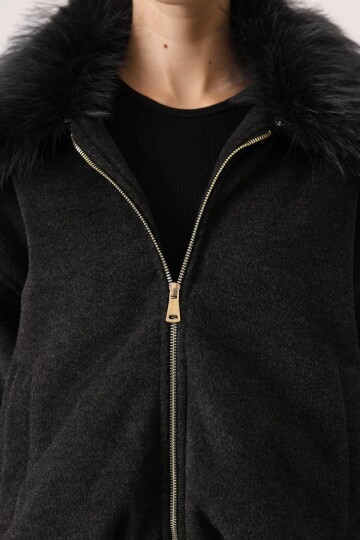 Yakası Kürklü Fermuar Kapamalı Bomber Kaşe Ceket