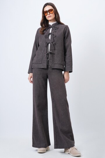 Yıkamalı Bağlama Detaylı Ceket ve Geniş Paça Pantolon Takım