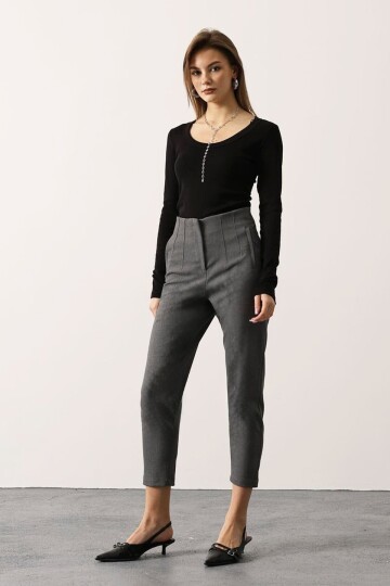 Yüksek Bel Dikiş Detaylı Dar Paça Pantolon