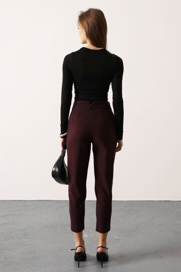 Yüksek Bel Dikiş Detaylı Dar Paça Pantolon