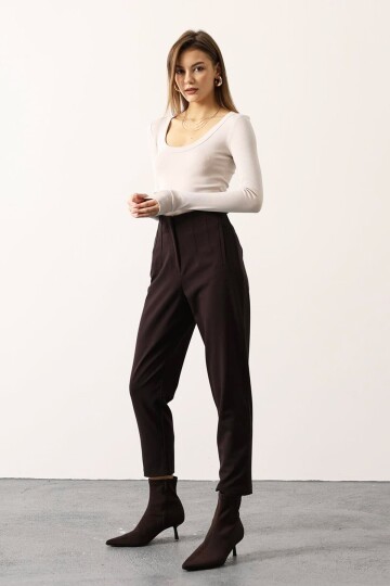 Yüksek Bel Dikiş Detaylı Dar Paça Pantolon