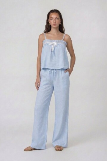 Askılı Dantel Detaylı Bluz Ve Pantolon Takım