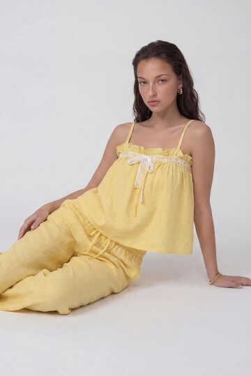 Askılı Dantel Detaylı Bluz Ve Pantolon Takım