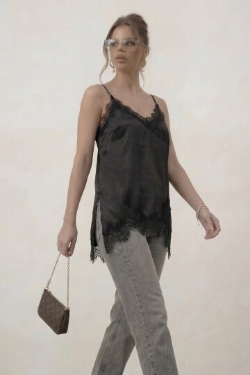 Askılı Dantel Detaylı Saten Bluz