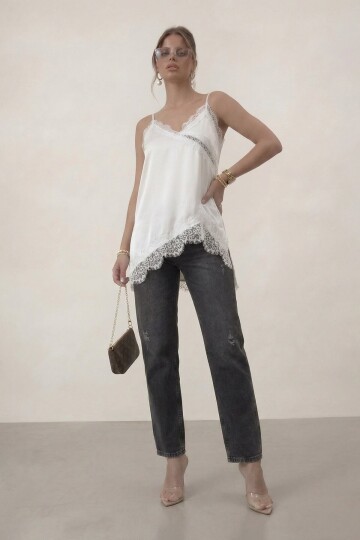 Askılı Dantel Detaylı Saten Bluz