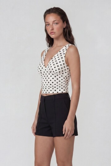 Askılı Drape Detaylı Puantiyeli Crop Bluz