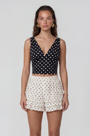 Askılı Drape Detaylı Puantiyeli Crop Bluz